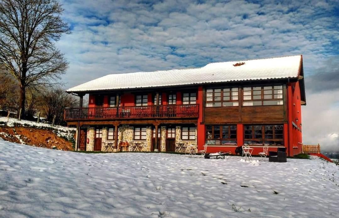 La Casona De Torio Pensionat Eksteriør billede